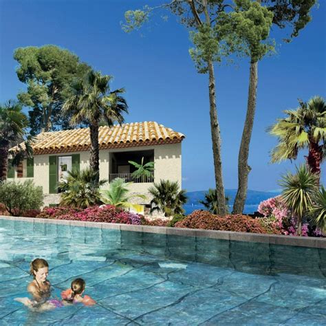 Programme Immobilier Neuf Ambre Sainte Maxime Piscine Plage Mer Pinel