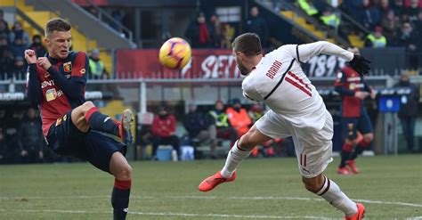 Serie A Il Milan Soffre Ma Batte Il Genoa 2 0 Rossoneri Al Quarto Posto E A 6 Dallinter