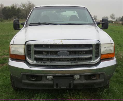 Ford F Super Duty Crew Cab Pickup Truck In Thayer Ks Item