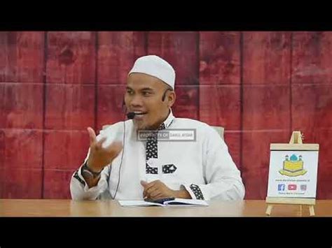 Hukum Baca Mushaf Ketika Shalat Ustadz Kholiful Hadi YouTube