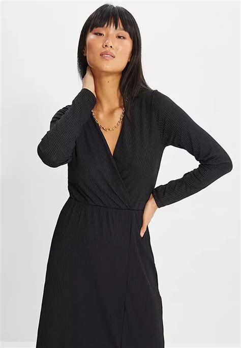 Trendyol Solid Midi Dress 2024 | Buy Trendyol Online | ZALORA Hong Kong