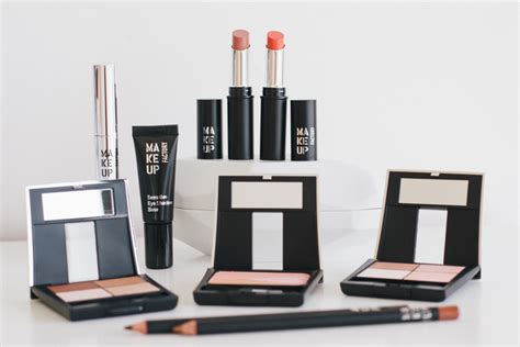Nude Evolution Blush Much