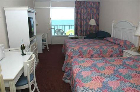 Resort Sea Dip Oceanfront in Myrtle Beach, starting at £52 | Destinia