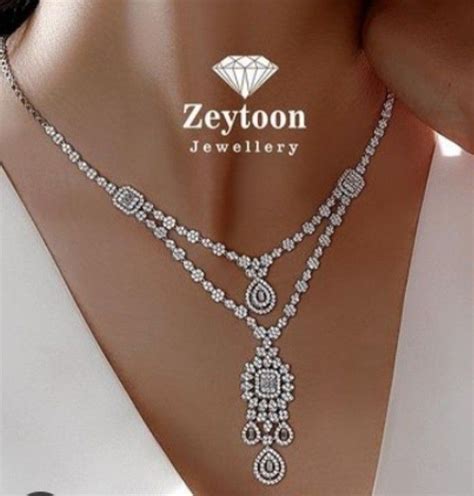 Pin By Zareh Dndlian On K Diamond Necklace Necklace Set Pendant Set