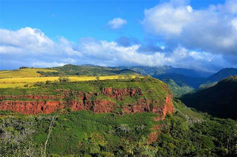 Waimea Canyon National Park near Waimea on Kaua’i, Hawaii - Encircle Photos