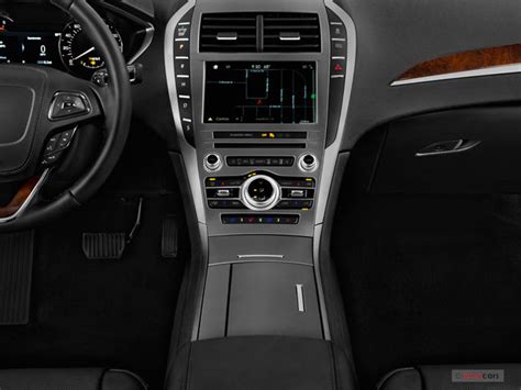 2019 Lincoln MKZ: 70 Interior Photos | U.S. News