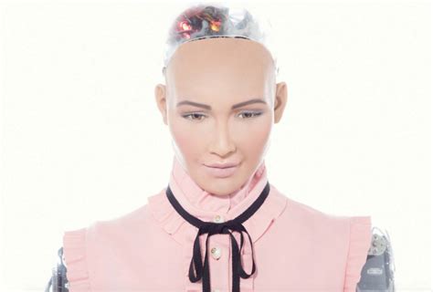 Sophia, the first intelligent humanoid robot, to debut in Dubai