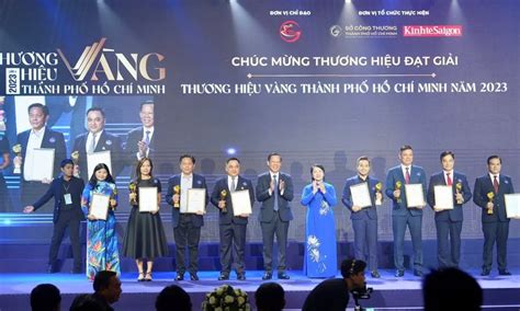 Vinh danh 32 doanh nghiệp có thương hiệu đạt Giải thưởng Thương hiệu