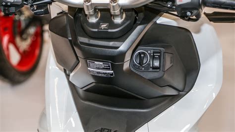 Honda ADV 150 2019 novità foto scheda tecnica