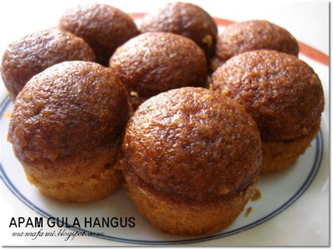 MamaFaMi's Spice n Splendour: Apam Gula Hangus