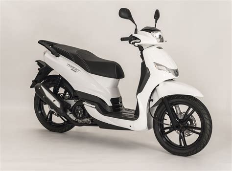 Motorrad Vergleich Kymco Agility S I Cbs Vs Peugeot Tweet