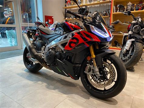 Купить б у Aprilia Tuono V инжектор передач в Москве чёрный naked