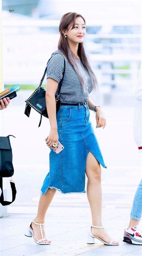 Inspirasi Outfit Kasual Ala Jihyo Twice Tampil Tanpa Ribet