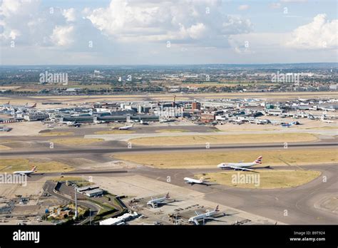 Heathrow Airport Aerial View Hi Res Stock Photography And Images Alamy