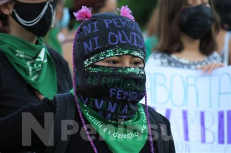 Feministas Marchan Y Realizan Pintas En Canc N