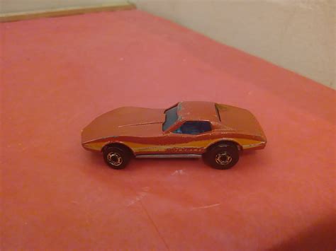 Vintage Hot Wheels Corvette Stingray
