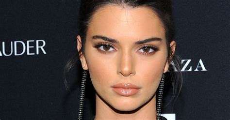 The Kendall Jenner And Vogue Afro Controversy Explained Huffpost Uk Entertainment