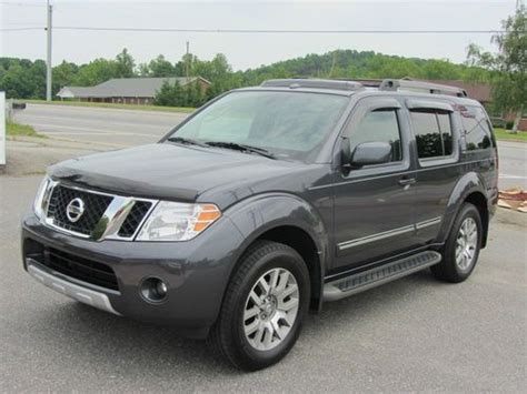 Find Used Nissan Pathfinder Le Sport Utility Door L In Lenoir