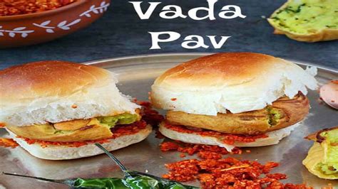 बारिश के मौसम में बनायें गरमागरम तीखा वड़ा पाव। Vada Pav Recipe How To