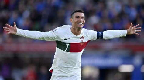 Cristiano Ronaldo Vencedor Do Bal N D Or Por Cinco Vezes Torna Se O