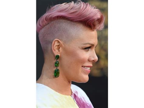 Capelli Rosa Pastello Come Portare La Tendenza Soft Pink Grazia It