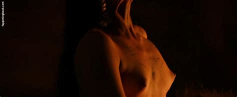 Radhika Apte Nude OnlyFans Leaks Fappening FappeningBook