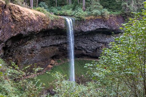 The Trail Of Ten Falls In Silver Falls State Park The Best Waterfall Hike In Oregon Roads