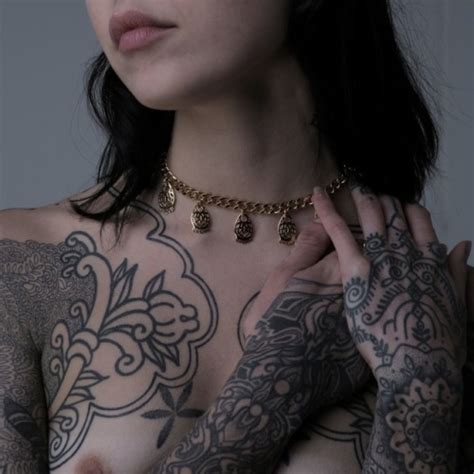 Thumbs Pro R Se Coloured Boy Hannah Snowdon