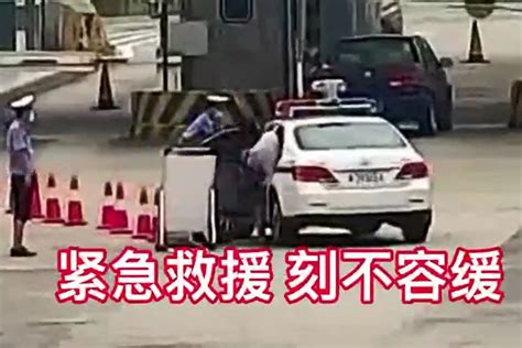 常德交警柳叶湖大队：幼童高烧送医 交警一路护航凤凰网视频凤凰网