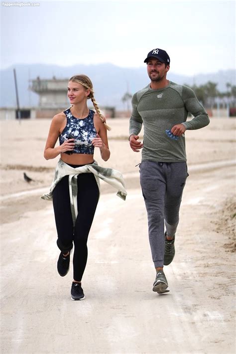 Caitlin Spears Nude OnlyFans Leaks Fappening FappeningBook