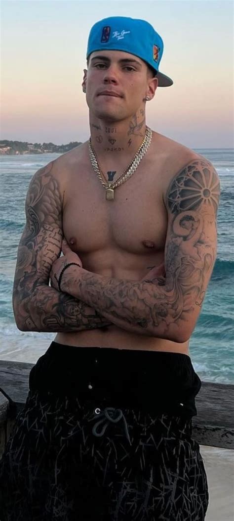 Pin En Hot White Men