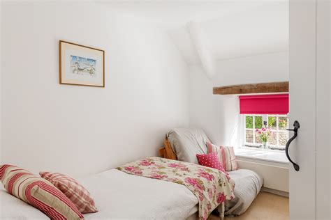 The Nook, Lower Street, Dittisham - The Coastal House Estate Agents