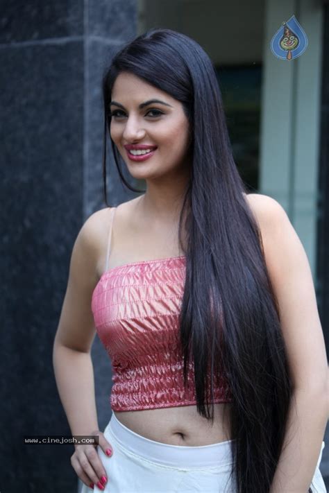 Jinal Pandya Hot Gallery Photo 17 Of 152