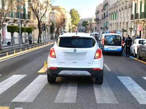 Messina Suora Investita Da Un Auto In Via Cesare Battisti In Codice