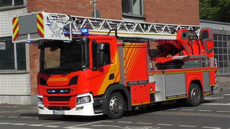 Scania Leih Dlk L Schzug Der Berufsfeuerwehr K Ln Wache Auf