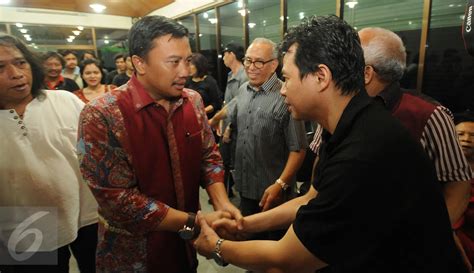 Menpora Imam Nahrawi Beri Penghormatan Terakhir Pada Legenda Sepakbola