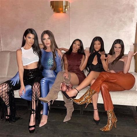 Kim Kardashian Reveals Her Three FAVORITE Sisters But Snubs One Sibling