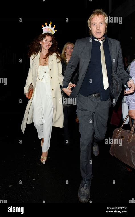 Anna Friel Celebrates Her Birthday At The Ivy With Rhys Ifans They Then Headed To Groucho Club