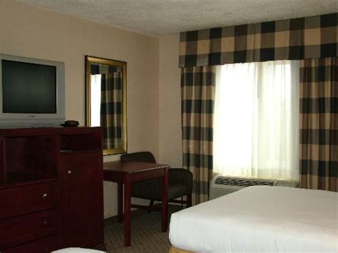 Baymont Inn & Suites By Wyndham - UPDATED 2018 Prices & Hotel Reviews ...