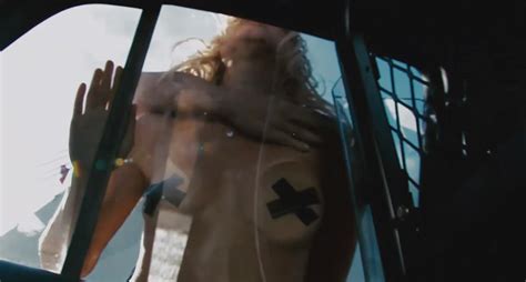 Naked Amy Smart In Crank High Voltage