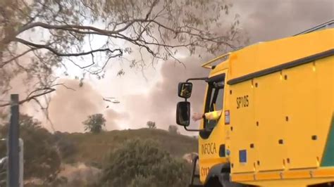 Un Incendio Forestal En El Ronquillo Y Guillena Obliga A Desalojar A