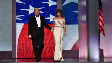 Melania Trump diseñó su vestido de baile con modisto francés Hervé