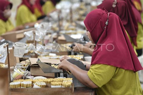 Tarif Cukai Hasil Tembakau Naik Persen Antara Foto