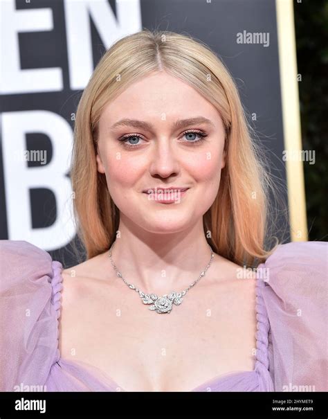 Dakota Fanning At The 77th Golden Globe Awards Held At The Beverly Hilton Hotel On January 5