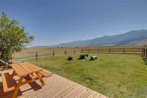 Yellowstone Tiny Cabin With Great Mountain View Dream Tiny Living