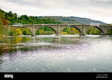 River tay scotland bridge trees hi-res stock photography and images - Alamy