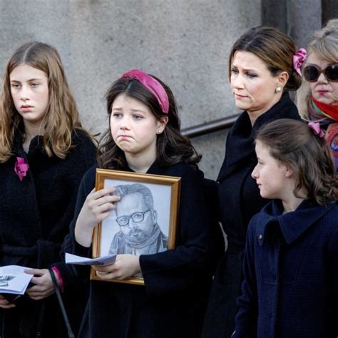 Marta Luisa De Noruega Y Sus Hijas Maud Angelica Leah Isadora Y Emma