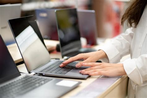 laptops  rs   sri lanka ucomputerslk