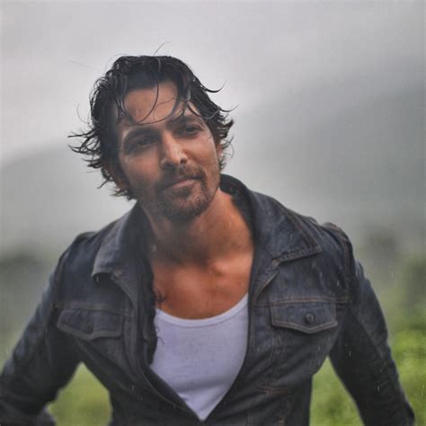 20 Pictures Of Harshvardhan Rane And His Gorgeous Beard For Those Who Loved Him As Pali In Taish