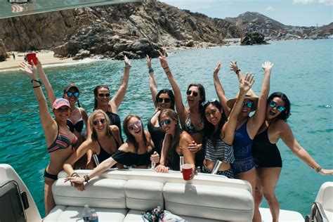 Cabo San Lucas Cruise Excursions | Private Luxury Yacht Charters - From ...